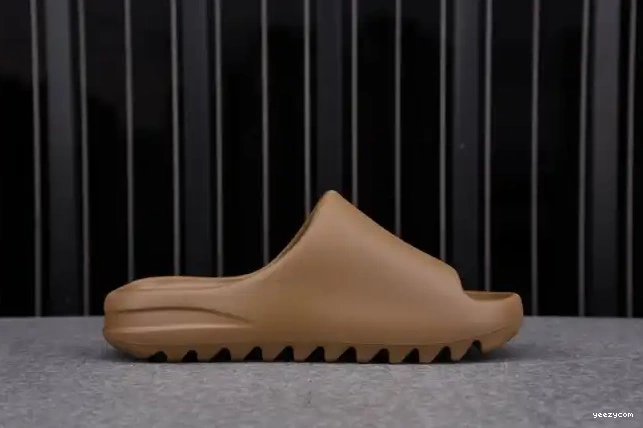 Core Slide Yeezy Adidas G55492 0609